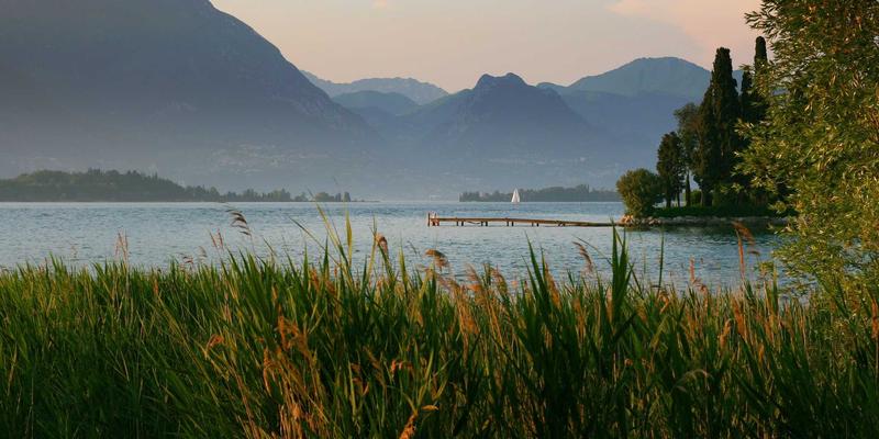 AITM Band68：电子摇滚浪潮中的音乐生产与现场表演革命