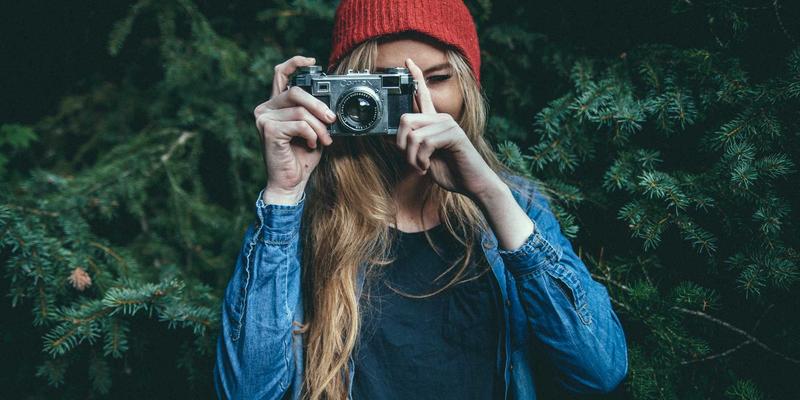 电子摇滚的未来之问：AITM Band等AI生成音乐的版权归属与乐队文化重塑